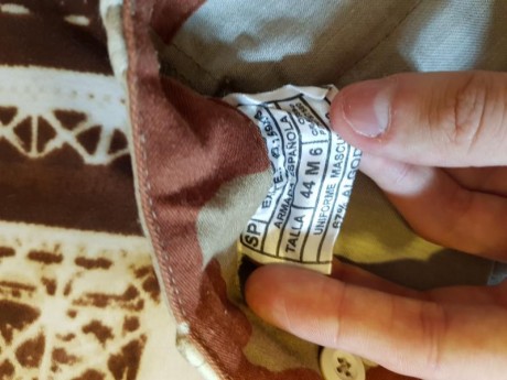 Vendo este uniforme arido de infantería de Marina, compuesto por pantalón, Chispita y cinturón, pido por 00