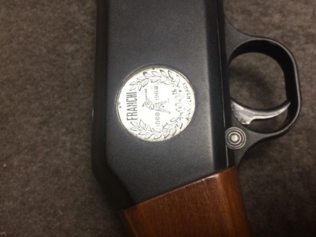 Cambio carabina franchi semiautomatica del 22LR, modelo del centenario, se carga por la culata, capacidad 02