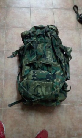Buenas,  pongo a la venta esta mochila del ejército español. 
Precio 70 euros envio incluido y regalo 00
