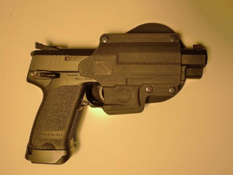 Se vende funda táctica  para HK USP tamaño grande, (en la foto se ve con Expert )
40€
Se vende cargador 02