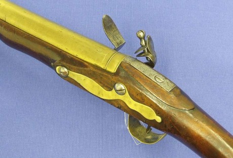 Voy a colocar unas fotos de un arma larga alemana de llave de mecha del siglo XVI. 152