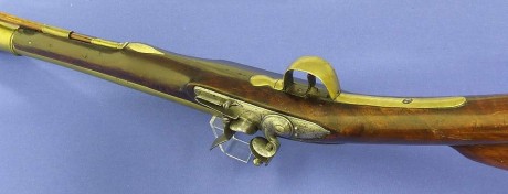 Voy a colocar unas fotos de un arma larga alemana de llave de mecha del siglo XVI. 151