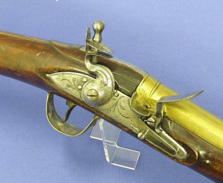 Voy a colocar unas fotos de un arma larga alemana de llave de mecha del siglo XVI. 160