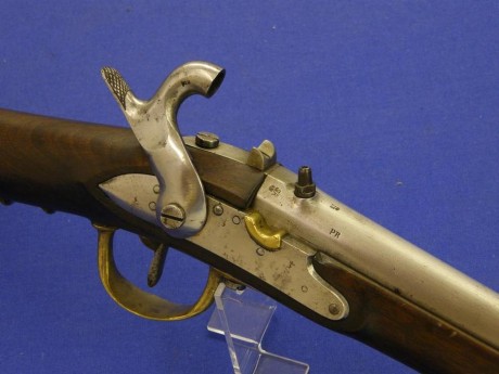 Voy a colocar unas fotos de un arma larga alemana de llave de mecha del siglo XVI. 10