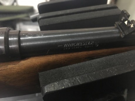 Se vende carabina del 22 marca Winchester modelo 490 con asterisco en la numeración en muy buen estado 01
