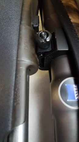 Muy buenas a todos, 

Mi tio, pone en venta su Cetmeton FR8 preparado para caza.

El rifle dispone de 00