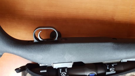 Muy buenas a todos, 

Mi tio, pone en venta su Cetmeton FR8 preparado para caza.

El rifle dispone de 12