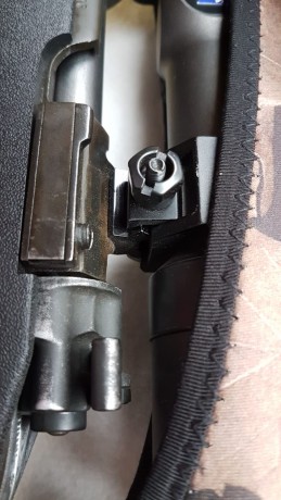 Muy buenas a todos, 

Mi tio, pone en venta su Cetmeton FR8 preparado para caza.

El rifle dispone de 11