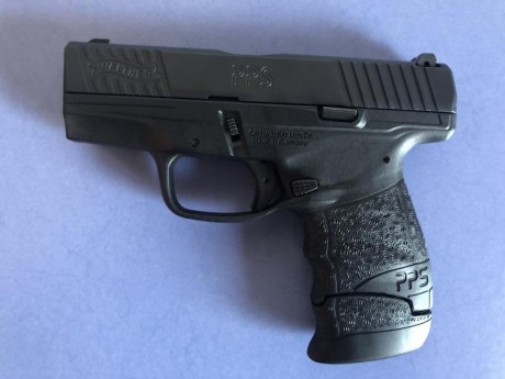 Vendo walther Pps M2. 600 euros. Como nueva, sin golpes ni arañazos. Tiene un año y solo dos tiradas. 00