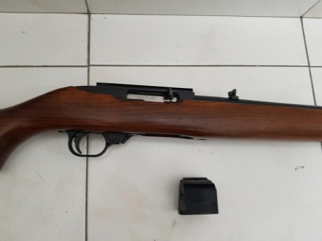 Se vende carabina RUGER 10/22.
Carabina semiautomatica, seguramente la mejor semiautomatica que se fabrica.
Muy 12