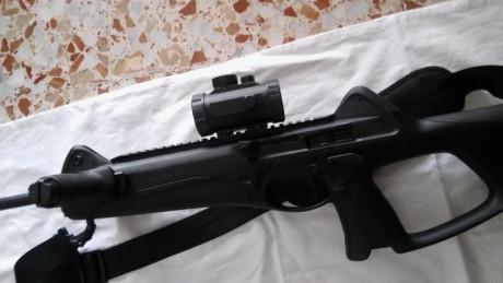 Se vende carabina Beretta CX Storm, calibre 9 mm pb. Pocos tiros y en excelente estado. Se vende con los 00