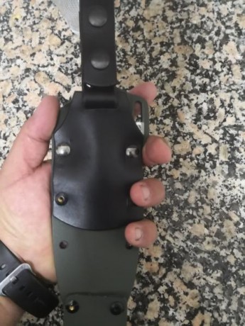 Se vende funda de kydex a estrenar hecha por el sastre del kydex con tahalí en cuero de vaquetilla color 00