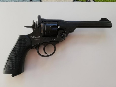 Vendo revólver Webley MK VI Battlefield nuevo sin usar en su caja original. 
Me lo regalaron y no lo he 21