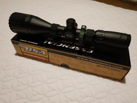 Por razones de falta de tiempo me deshago sel siguiente equipo:

- Carabina Cometa Lynx 6.35 PCP MK2 (el 22