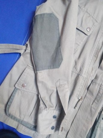 Hola, vendo este chaqueton del ejercito polaco nuevo,el camuflage que usan actualmente las fuezas armadas 40