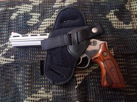 Como dice el título del anuncio vacío mi armero.
Se ponen a la venta las siguientes armas:

 REVOLVER 22