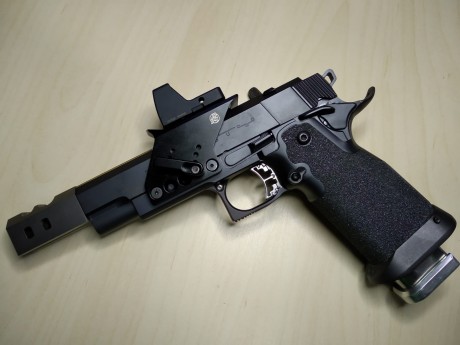 Buenos días.

Vendo INFINITY IMM 9 mm Open.
Montura Doble Alfa DAA Negra.
Visor TRIJICON RMR.
Freno de 02