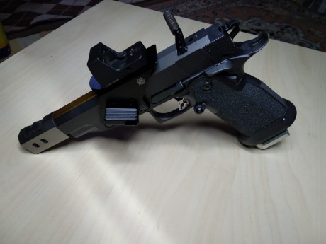 Buenos días.

Vendo INFINITY IMM 9 mm Open.
Montura Doble Alfa DAA Negra.
Visor TRIJICON RMR.
Freno de 01