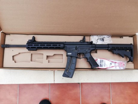 Saludos. Vendo carabina Smith&Wesson MP15 sport, calibre 22LR. Comprada nueva en armería hace un mes, 02