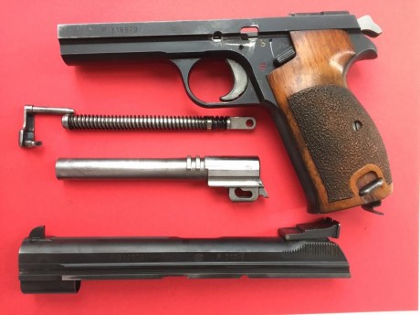 Vendo SIG P210-6. 9 mm Pb. Con 2 cargadores
En Madrid.
Precio 1200 Euros.
Se puede considerar cambio por 01