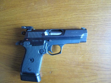 Buenas:VENDIDA,GRACIAS
Vendo pistola Star Fire Star, 9mm. dos alzas, 2 cargadores.
Licencia ""F"", 00