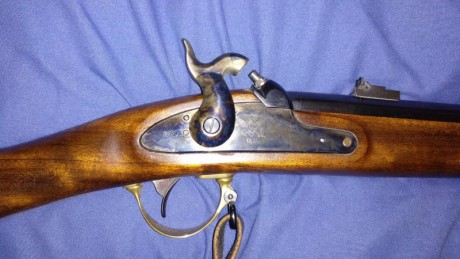 Vuelvo a poner a la venta y esta vez hasta que se venda mi rifle de la marca Pedersoli Zuavo calibre .58

Esta 01