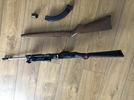 Carabina Calibre 22 lr
Modelo “muy exclusivo”
Incluyo:
Visor Punto Rojo 
Cargador de serie + Cargador 10