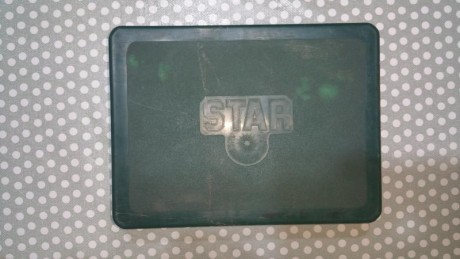 2       caja  plastico precio 15 € 02