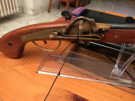 Saludos amigos del foro, vendo Tanzutsu de Arsa, calibre 410” en muy buenas condiciones. Gran pistola 01