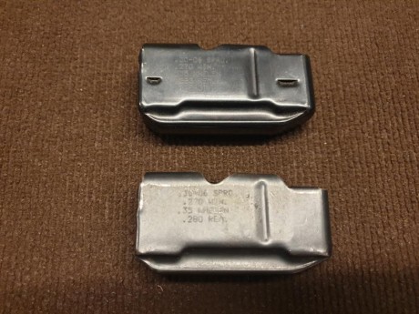 Vendo dos cargadores para Remington 7400, 60 € más portes. 00