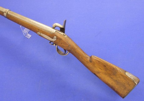 Voy a colocar unas fotos de un arma larga alemana de llave de mecha del siglo XVI. 22