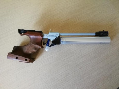 Vendo Pistola Hammerli AP20 Pro, cal. 4,5. Estado impóluta. Empuñadura talla M. Adquirida el 27/4/17 con 01