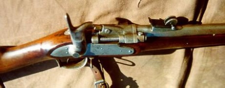Voy a colocar unas fotos de un arma larga alemana de llave de mecha del siglo XVI. 60