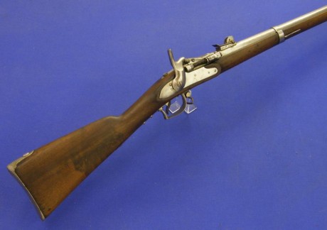 Voy a colocar unas fotos de un arma larga alemana de llave de mecha del siglo XVI. 80