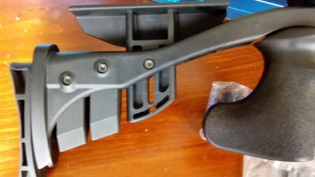 Vendo carabina para la práctica de tiro en galería a 10m , HAMMERLI AR20 , calibre 4,5 ,con diopter y 10