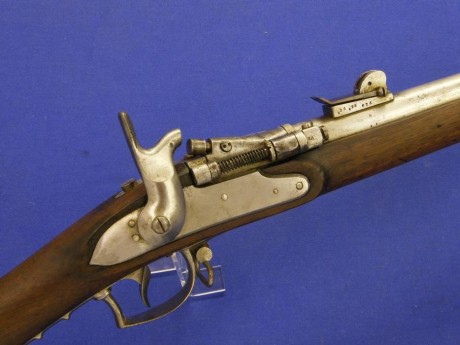 Voy a colocar unas fotos de un arma larga alemana de llave de mecha del siglo XVI. 92