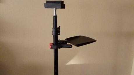 Vendo carabina para la práctica de tiro en galería a 10m , HAMMERLI AR20 , calibre 4,5 ,con diopter y 40