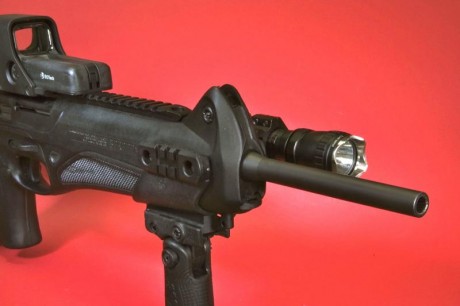 Vendo Carabina  BERETTA CX4  Storm, Semiautomática  en Cal. 9 mm. Parabellum.  Armazón y culata en polímero. 01