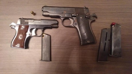 Se venden 2 armas cortas, 
1- pistola de bolsillo star starfire  (star dk) 14,5 de largo 10 cm de alto, 00