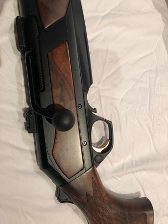 Buenos días a todos,

Pongo a la venta este fantástico Browning Maral.  Importante:  Por temas de estudios 00