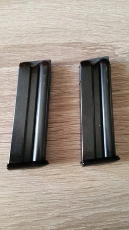 Hola a todos.

Vendo 2 CARGADORES ANSCHUTZ 22lr válidos para carabinas 520/525 en muy buen estado, vendí 00