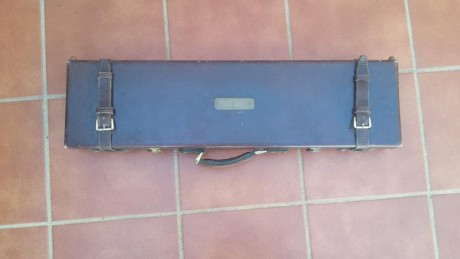 Vendo escopeta Víctor sarasqueta 12/70 , características de la misma en las fotos.  PRECIO 250€ no negociable. 01