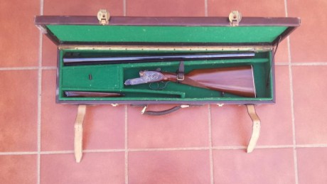 Vendo escopeta Víctor sarasqueta 12/70 , características de la misma en las fotos.  PRECIO 250€ no negociable. 00