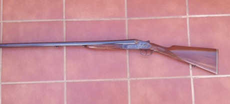 Vendo escopeta Víctor sarasqueta 12/70 , características de la misma en las fotos.  PRECIO 250€ no negociable. 12