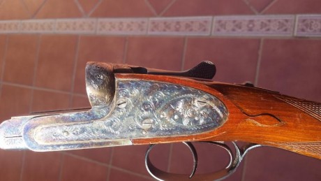 Vendo escopeta Víctor sarasqueta 12/70 , características de la misma en las fotos.  PRECIO 250€ no negociable. 22