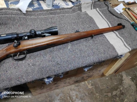 Se vende rifle cz stutzen del 30-06 con visor tasco titán y monturas Apel desmontables.
La madera está 01