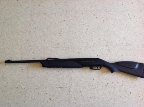 Estupenda carabina de palanca marca Winchester y modelo 9422xtr del Calibre .22, puede tirar los tres 40