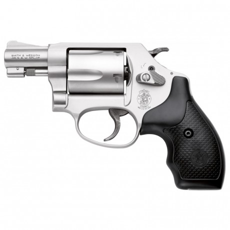Hola a todos,
Vendo Revólver Smith & Wesson 637 con poco uso, regalo funda paisano de cuero italiana 01