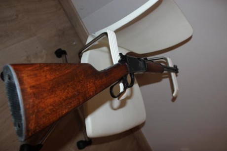 Buenas, pongo en venta este rifle y las 2 carabinas a buen precio.

 Mosin Nagant de 1942  con peines 21