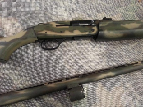 Arma con muy poco uso, apenas se ha usado diez veces. Tiene dos cañones uno de 71cm con chokes, mas un 11